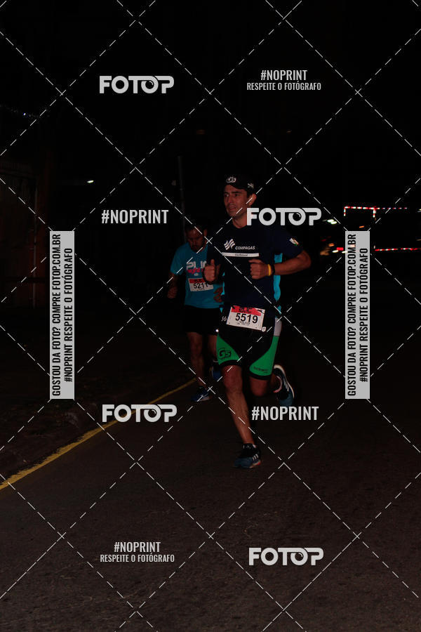 Buy your photos of the eventPUC NIGHT RUN on Fotop