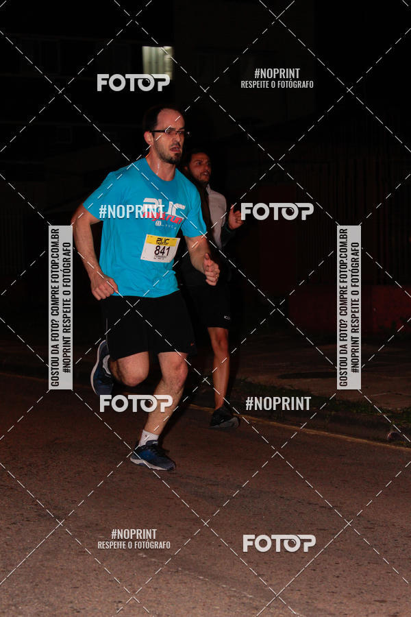 Buy your photos of the eventPUC NIGHT RUN on Fotop
