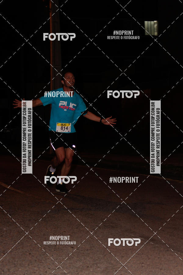 Buy your photos of the eventPUC NIGHT RUN on Fotop