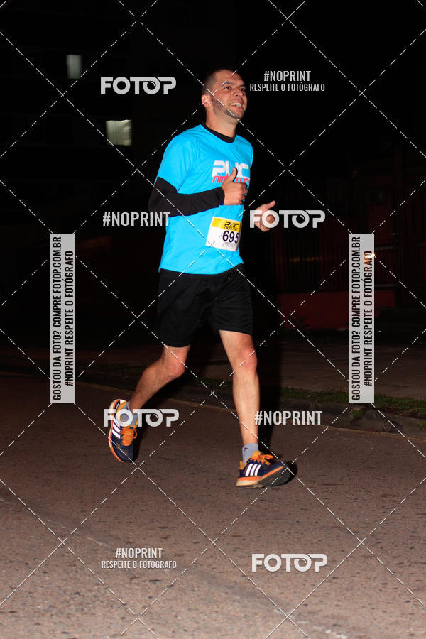 Buy your photos of the eventPUC NIGHT RUN on Fotop