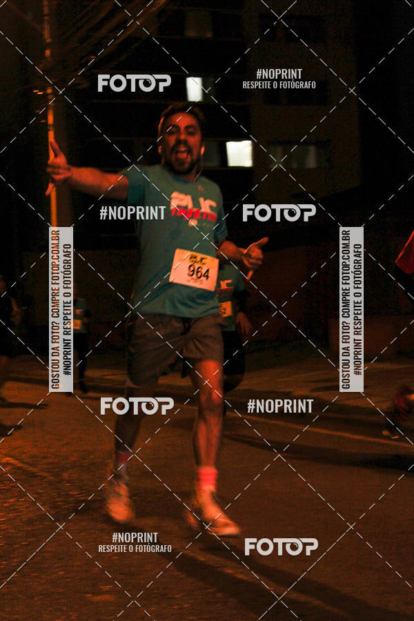 Buy your photos of the eventPUC NIGHT RUN on Fotop