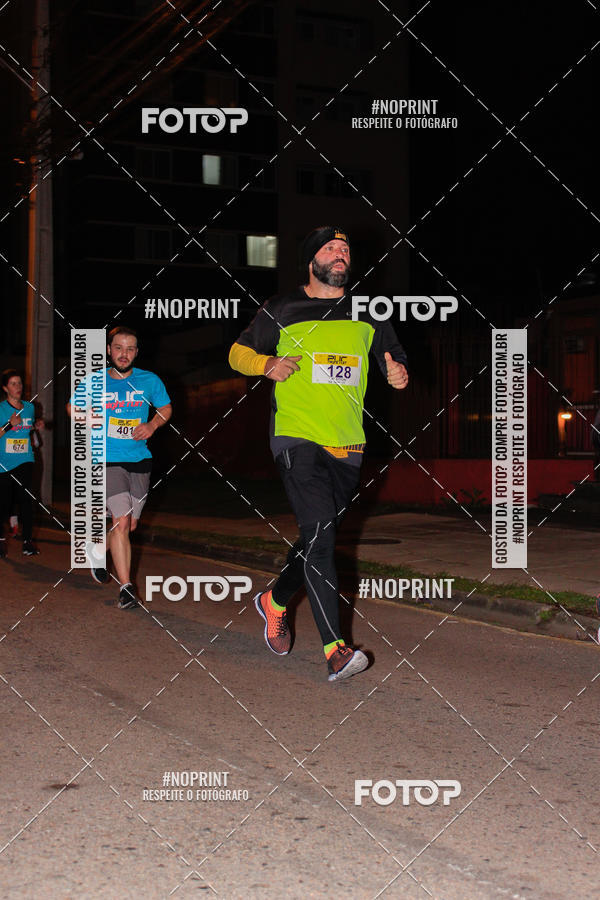Buy your photos of the eventPUC NIGHT RUN on Fotop
