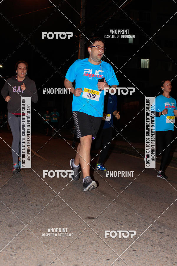 Buy your photos of the eventPUC NIGHT RUN on Fotop