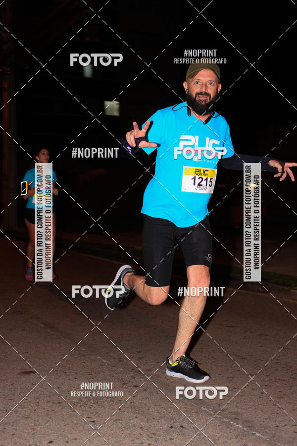 Buy your photos of the eventPUC NIGHT RUN on Fotop