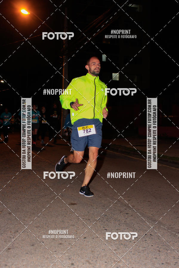 Buy your photos of the eventPUC NIGHT RUN on Fotop