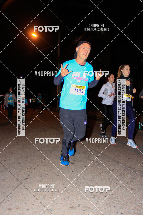 Buy your photos of the eventPUC NIGHT RUN on Fotop