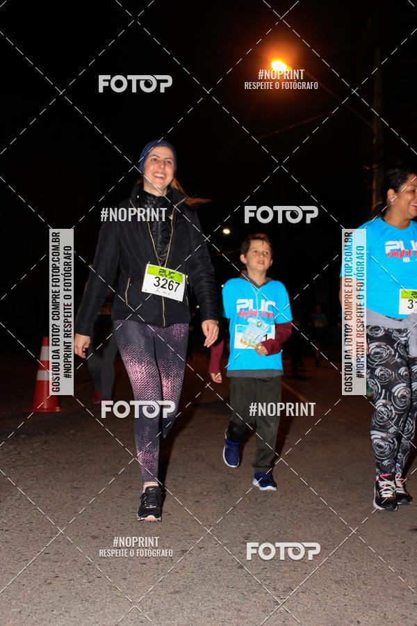 Buy your photos of the eventPUC NIGHT RUN on Fotop