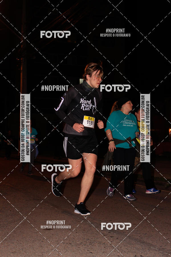 Buy your photos of the eventPUC NIGHT RUN on Fotop