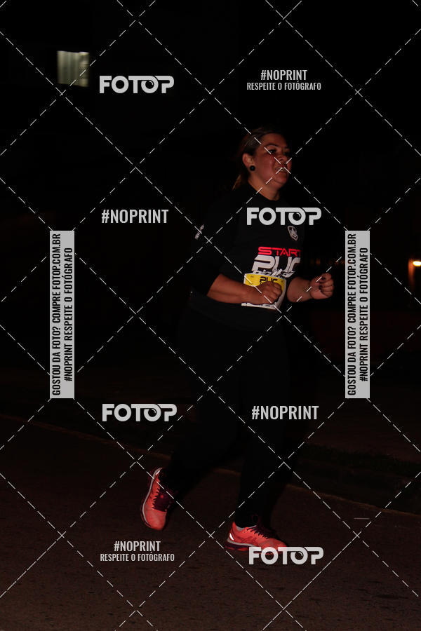 Buy your photos of the eventPUC NIGHT RUN on Fotop