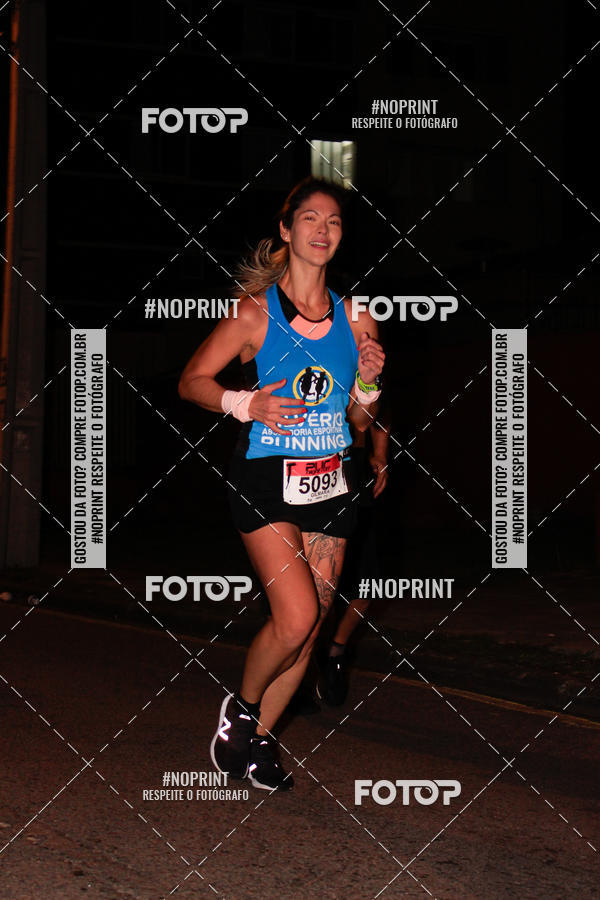Buy your photos of the eventPUC NIGHT RUN on Fotop