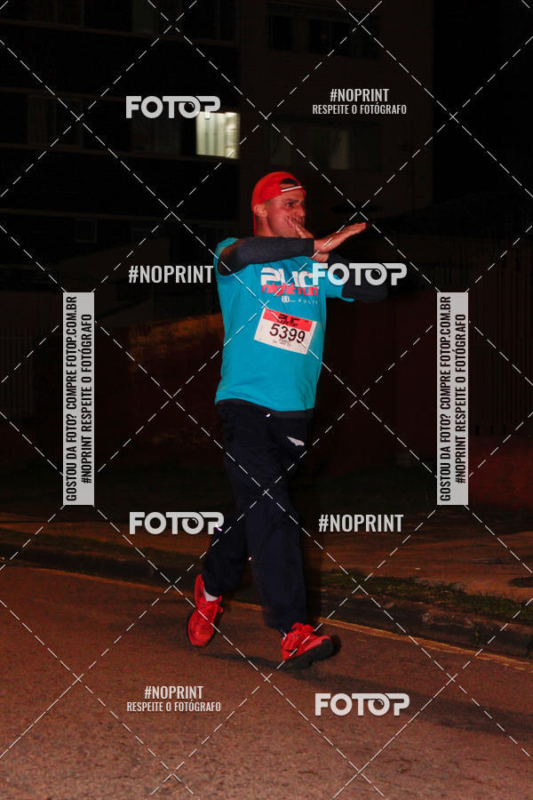 Buy your photos of the eventPUC NIGHT RUN on Fotop