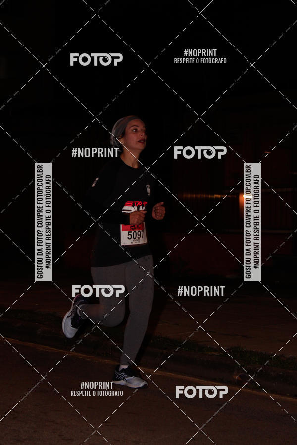 Buy your photos of the eventPUC NIGHT RUN on Fotop