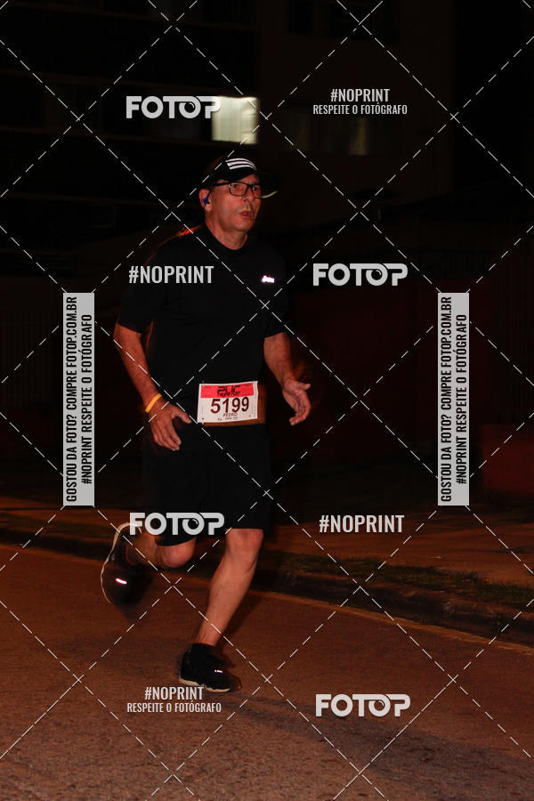 Buy your photos of the eventPUC NIGHT RUN on Fotop