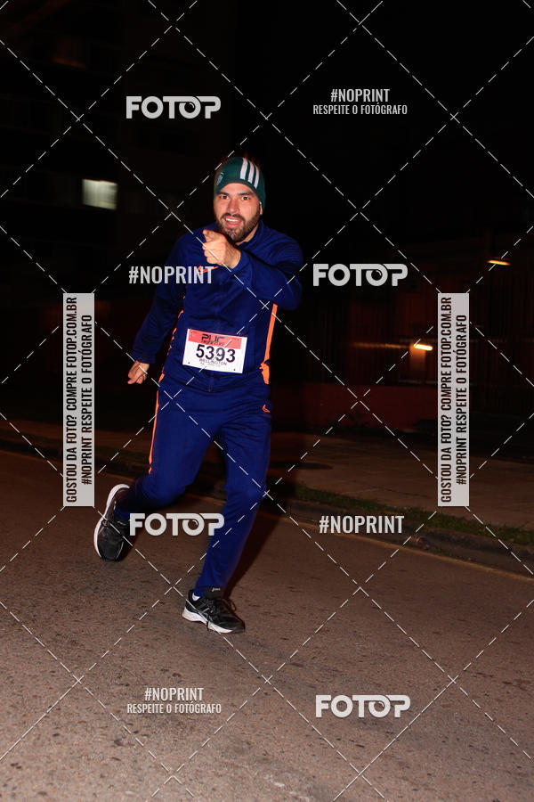 Buy your photos of the eventPUC NIGHT RUN on Fotop