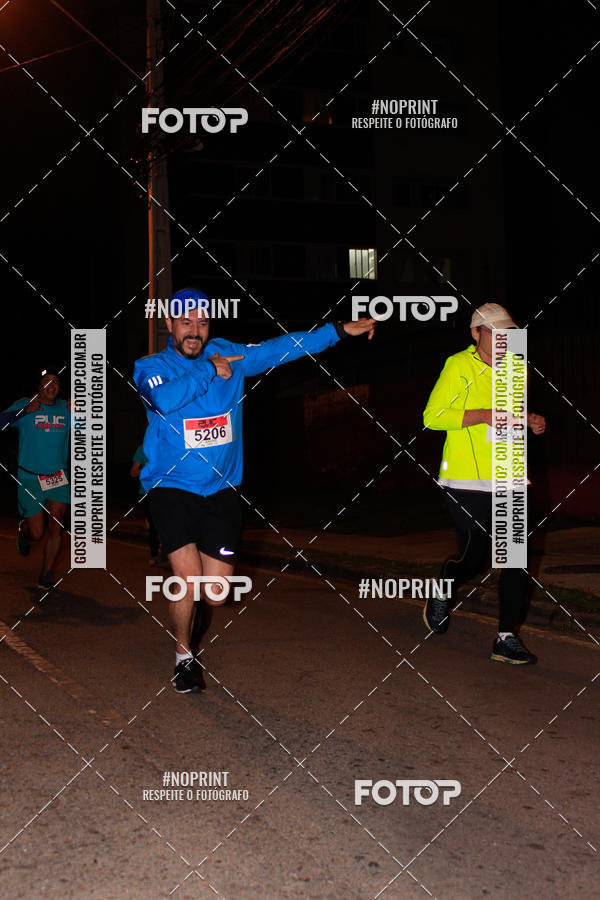 Buy your photos of the eventPUC NIGHT RUN on Fotop