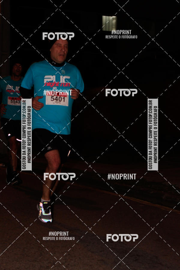 Buy your photos of the eventPUC NIGHT RUN on Fotop