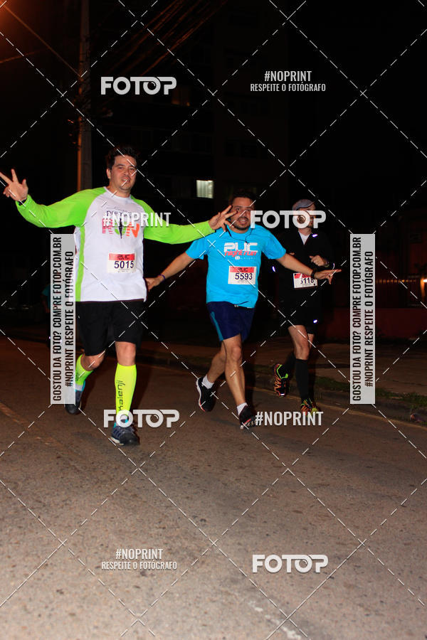 Buy your photos of the eventPUC NIGHT RUN on Fotop