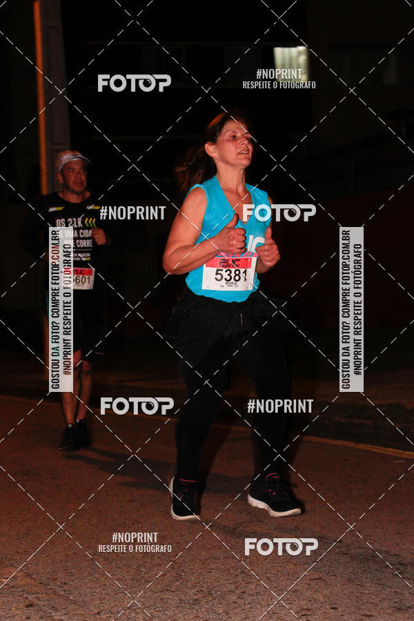 Buy your photos of the eventPUC NIGHT RUN on Fotop