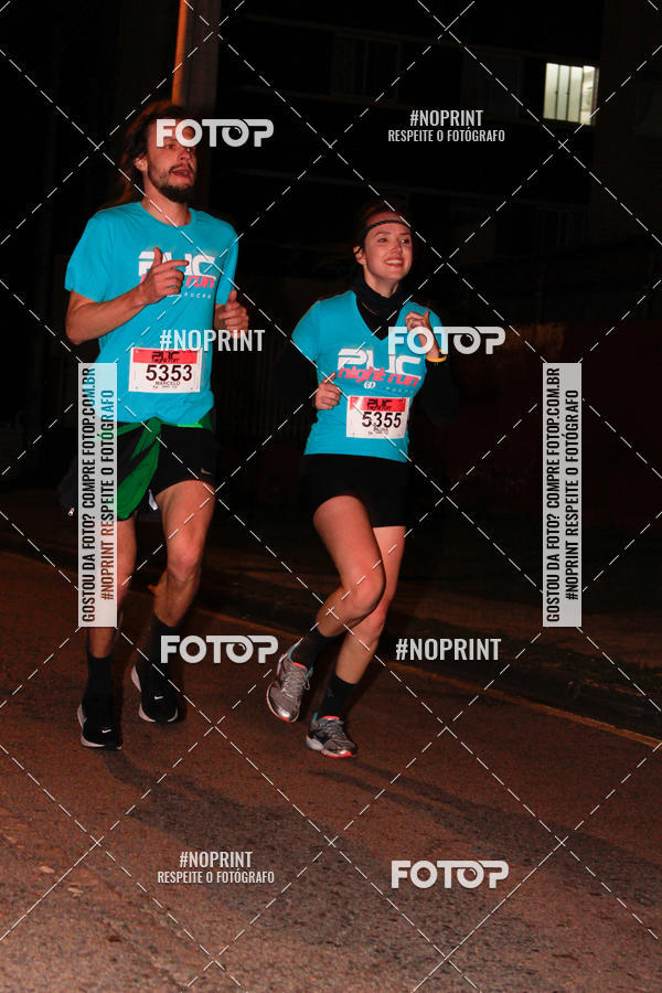 Buy your photos of the eventPUC NIGHT RUN on Fotop