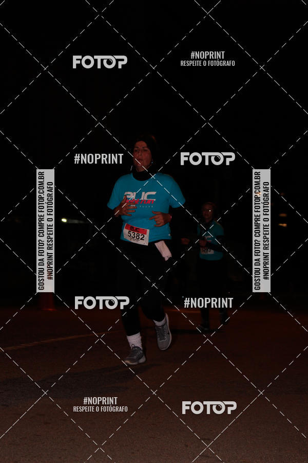 Buy your photos of the eventPUC NIGHT RUN on Fotop