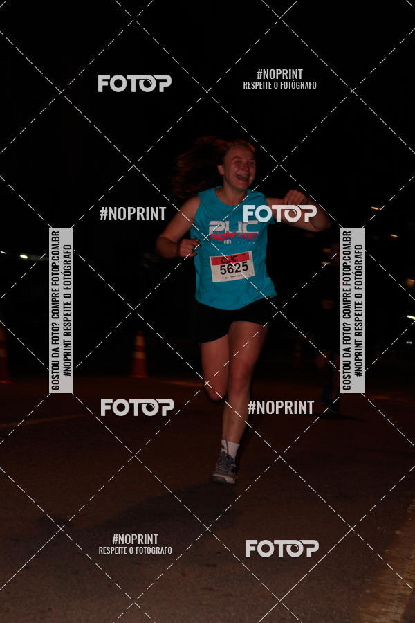 Buy your photos of the eventPUC NIGHT RUN on Fotop