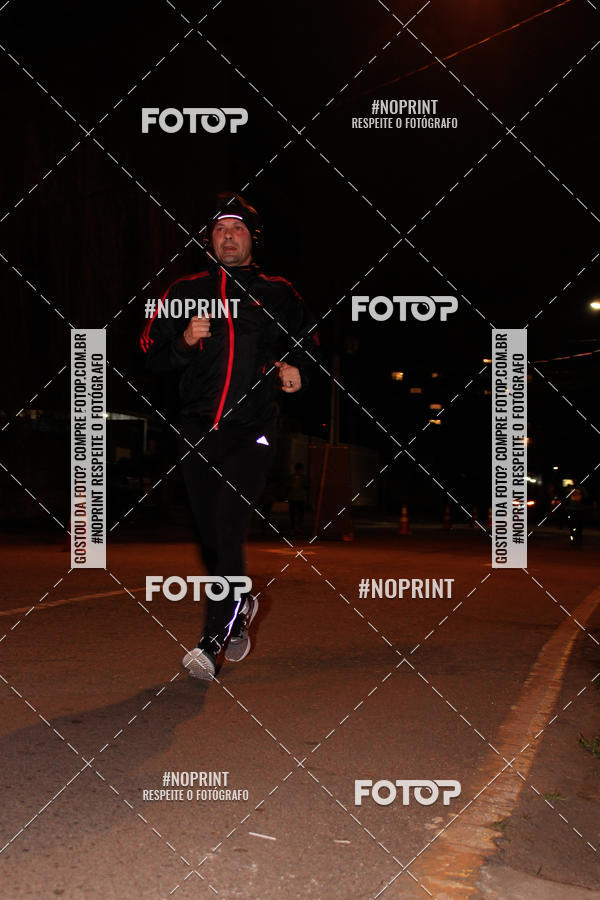 Buy your photos of the eventPUC NIGHT RUN on Fotop
