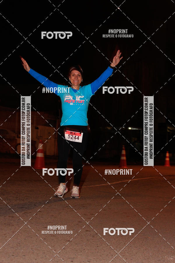 Buy your photos of the eventPUC NIGHT RUN on Fotop