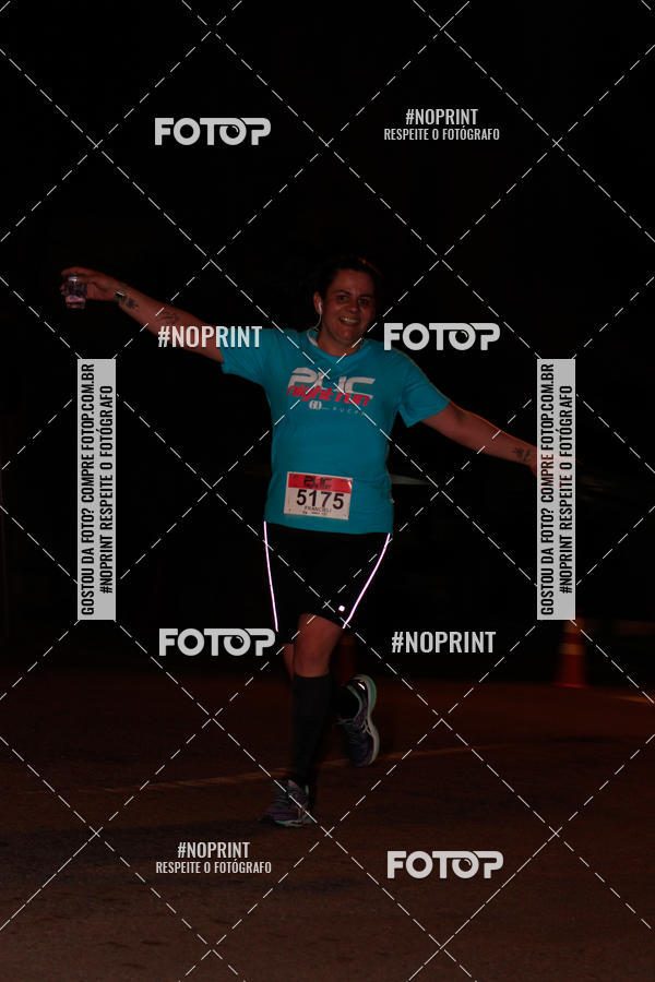 Buy your photos of the eventPUC NIGHT RUN on Fotop