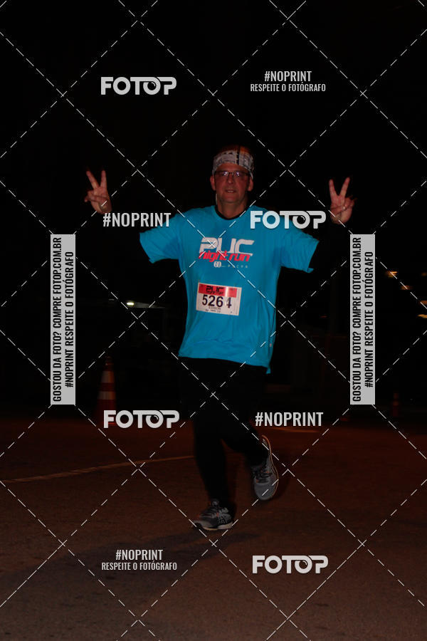 Buy your photos of the eventPUC NIGHT RUN on Fotop