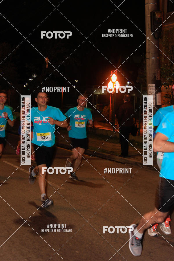 Buy your photos of the eventPUC NIGHT RUN on Fotop