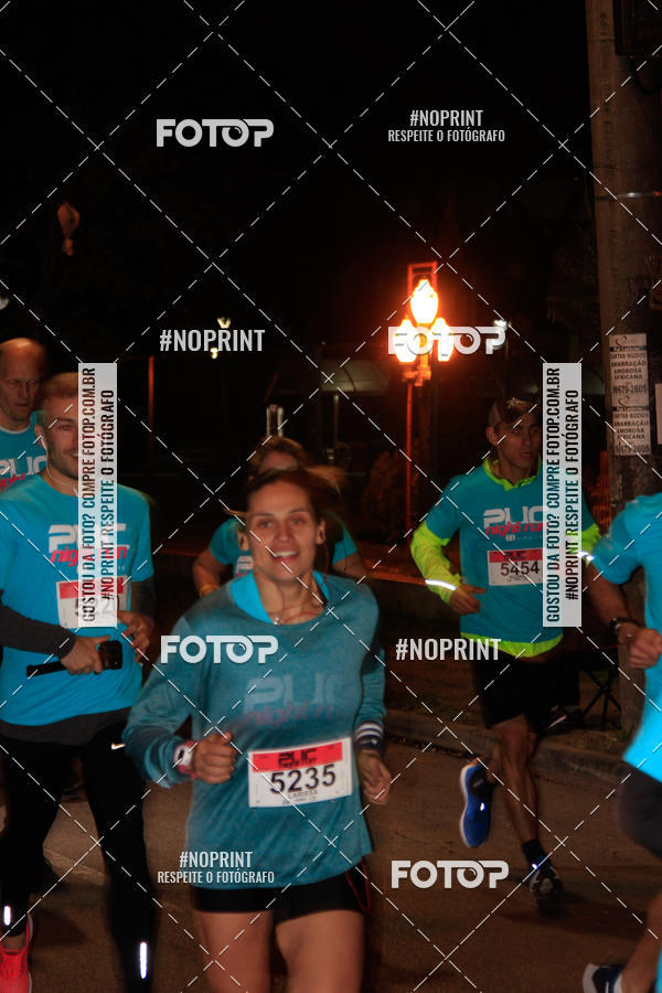 Buy your photos of the eventPUC NIGHT RUN on Fotop