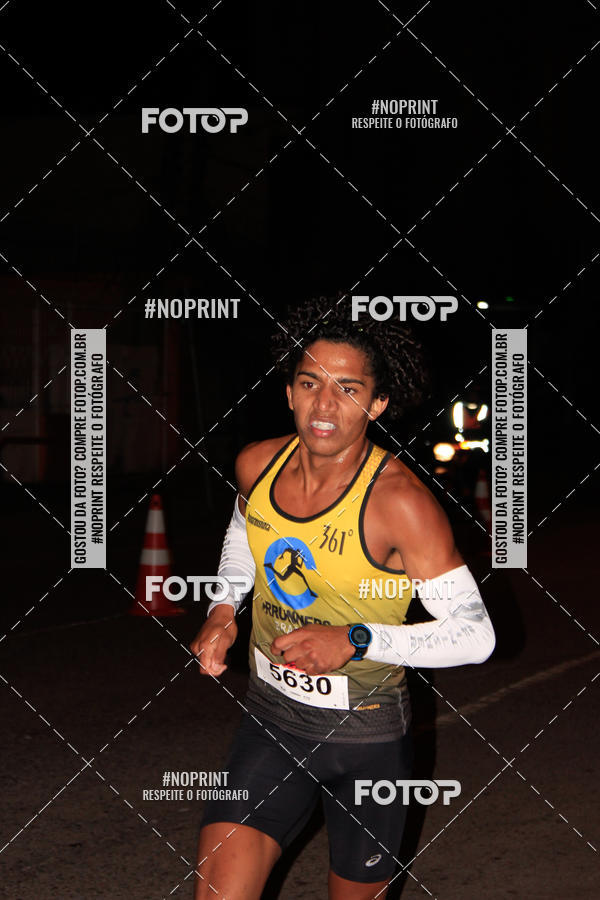 Buy your photos of the eventPUC NIGHT RUN on Fotop