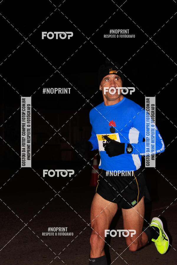 Buy your photos of the eventPUC NIGHT RUN on Fotop