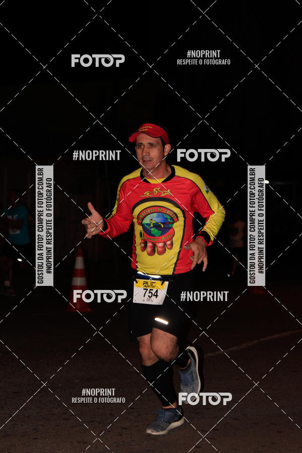 Buy your photos of the eventPUC NIGHT RUN on Fotop