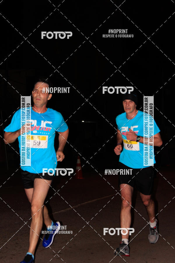Buy your photos of the eventPUC NIGHT RUN on Fotop