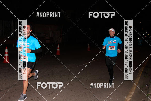 Buy your photos of the eventPUC NIGHT RUN on Fotop