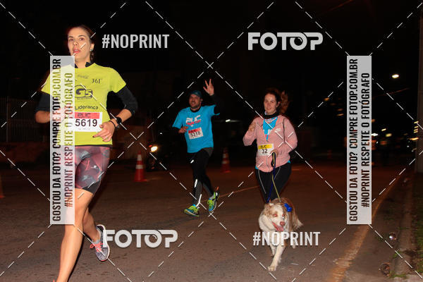 Buy your photos of the eventPUC NIGHT RUN on Fotop