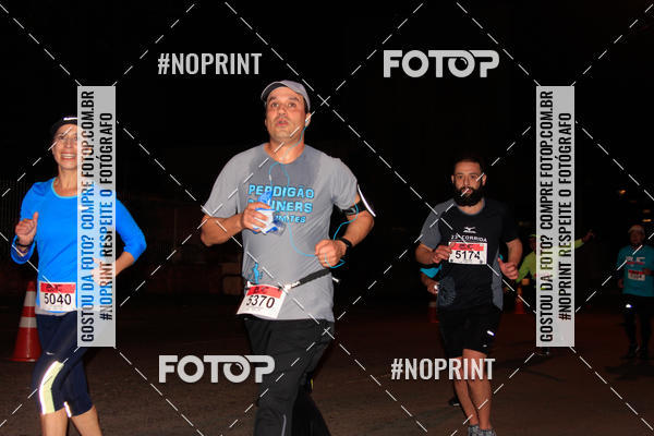 Buy your photos of the eventPUC NIGHT RUN on Fotop