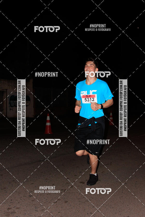 Buy your photos of the eventPUC NIGHT RUN on Fotop