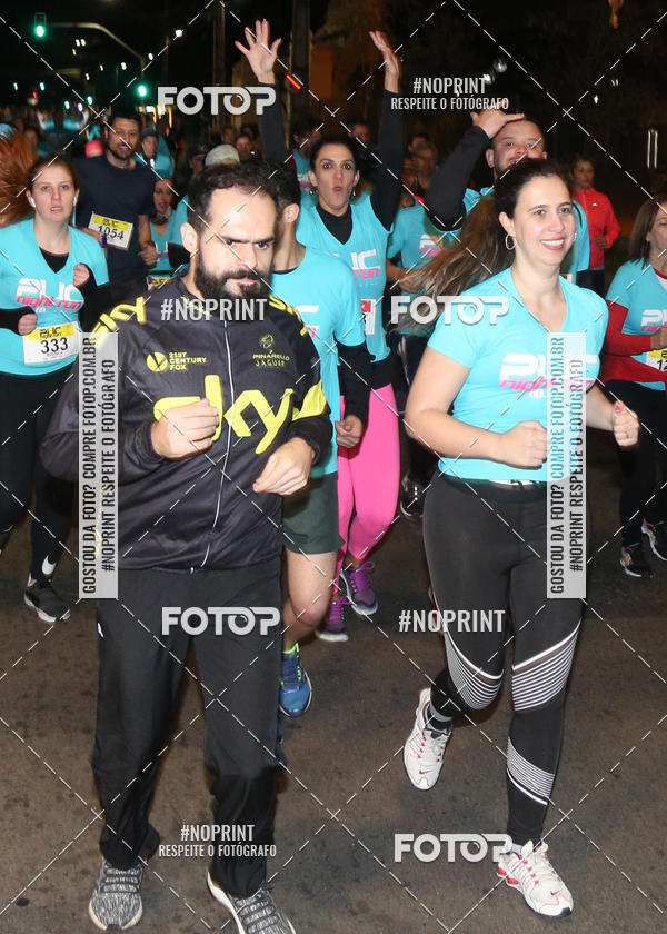 Buy your photos of the eventPUC NIGHT RUN on Fotop