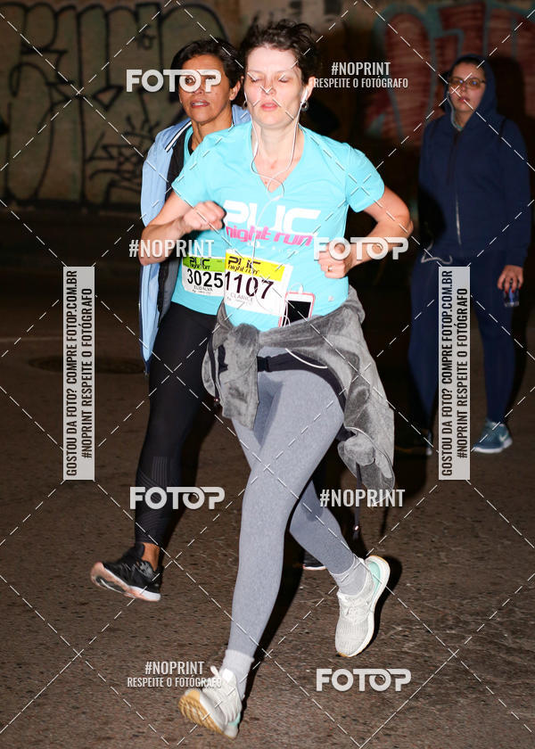 Buy your photos of the eventPUC NIGHT RUN on Fotop