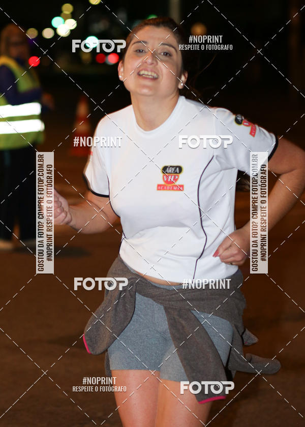 Buy your photos of the eventPUC NIGHT RUN on Fotop