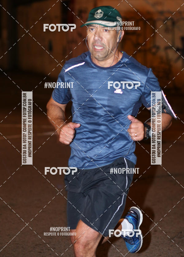 Buy your photos of the eventPUC NIGHT RUN on Fotop