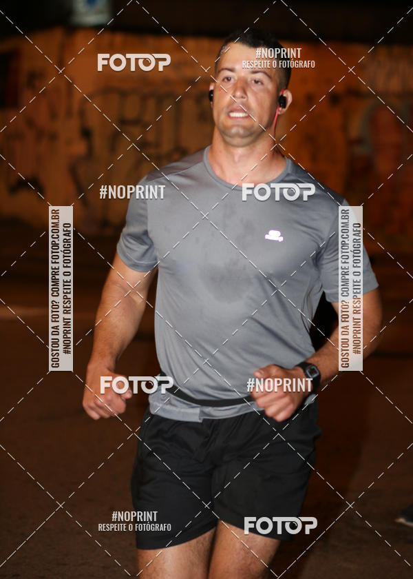 Buy your photos of the eventPUC NIGHT RUN on Fotop