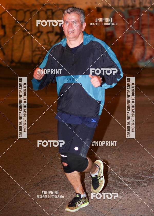 Buy your photos of the eventPUC NIGHT RUN on Fotop