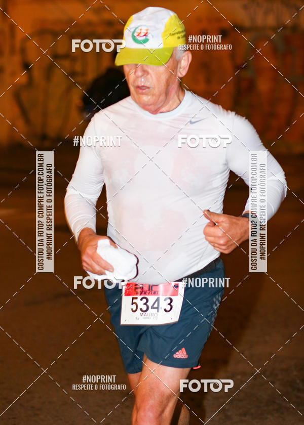 Buy your photos of the eventPUC NIGHT RUN on Fotop