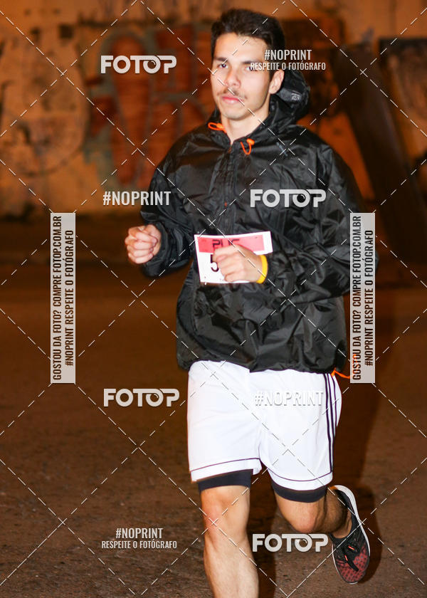 Buy your photos of the eventPUC NIGHT RUN on Fotop