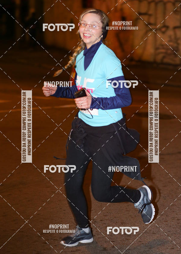 Buy your photos of the eventPUC NIGHT RUN on Fotop
