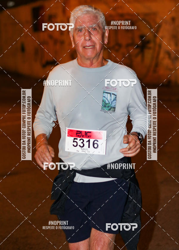 Buy your photos of the eventPUC NIGHT RUN on Fotop