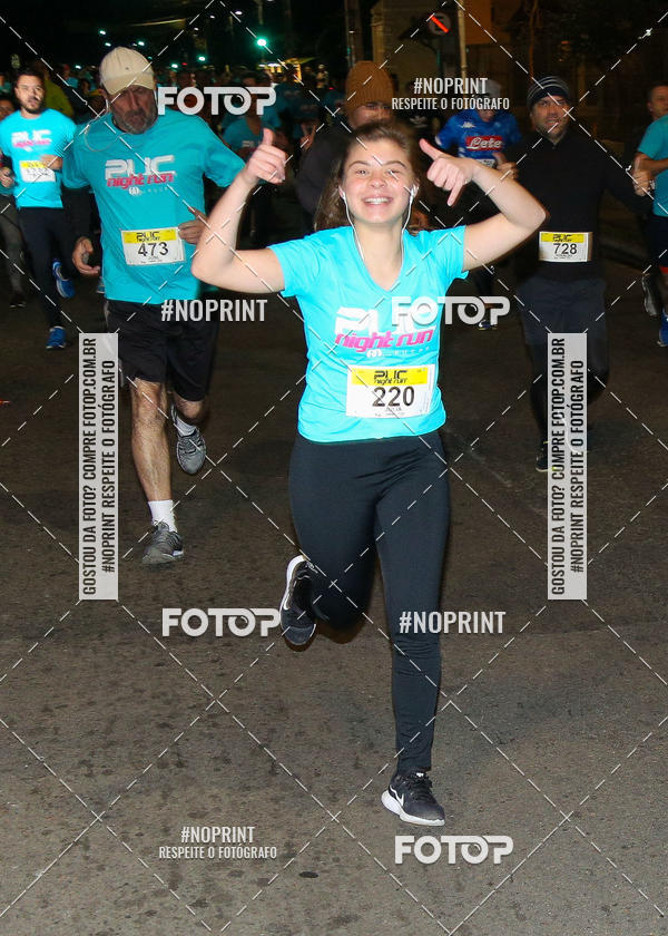 Buy your photos of the eventPUC NIGHT RUN on Fotop